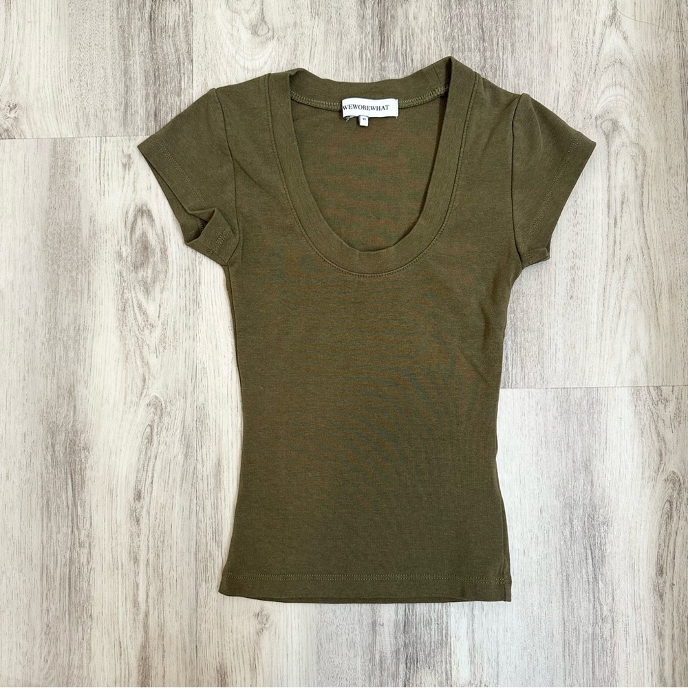 WeWoreWhat Scoop Neck Baby Tee Olive Green Size XS‎